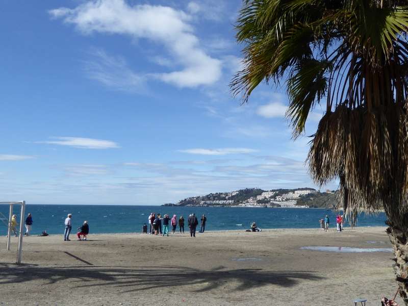 How To Play Petanque And Where To Play In Almuñécar. Read more on AlmunecarInfo.com